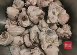 永远吃不厌之黄焖鸡的做法图解1