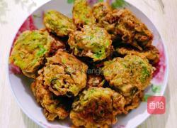 炸茼蒿丸子的做法图解10