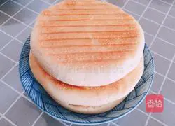 Illustration of how to make Roujiamo 12