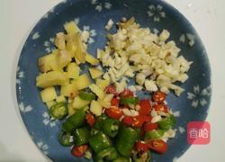 好吃停不下嘴的青椒炒嫩牛肉的做法图解5