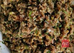 牛肉大葱馅水饺的做法图解2