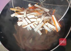 韭菜炒豆腐干的做法图解6