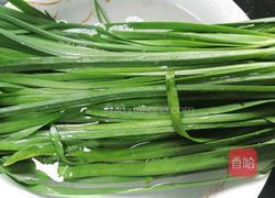 韭菜炒鸭血的做法图解2