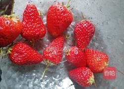  草莓小雪糕的做法图解1