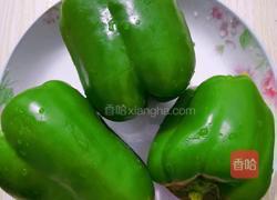 蘑菇炒尖椒的做法图解2