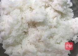 彩椒炒饭的做法图解1