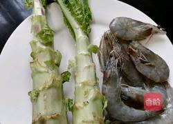 莴笋炒虾仁的做法图解1