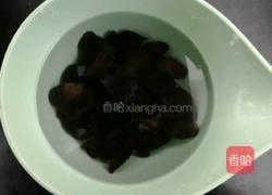 爆炒西芹木耳的做法图解6