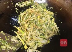 雪菜炒竹笋的做法图解7
