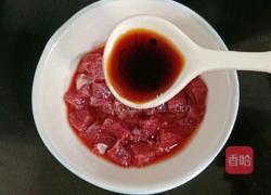 芹菜丁炒牛肉的做法图解4