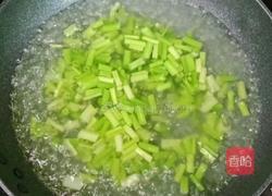 芹菜丁炒牛肉的做法图解9