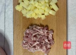 土豆肉沫拌饭的做法图解1