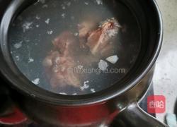 筒骨玉米汤的做法图解1