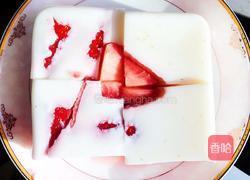 草莓牛奶冻的做法图解5