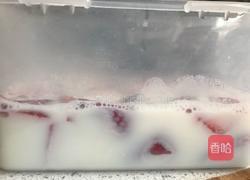 草莓牛奶冻的做法图解3