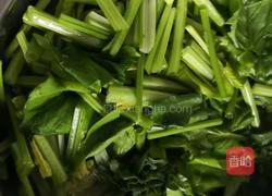 菠菜炒鸡蛋的做法图解1