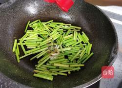 蒜苔炒鸡蛋的做法图解10