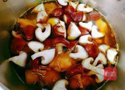 甜瓜香菇鸡汤的做法图解13