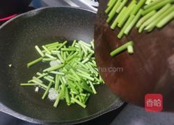 蒜苔炒牛肉的做法图解12