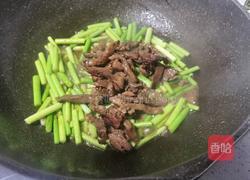 蒜苔炒牛肉的做法图解14