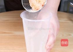 银耳马蹄鲜奶茶的做法图解7