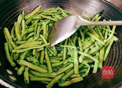 猪肉炒长豆角的做法图解9