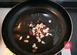 西葫芦炒木耳的做法图解12