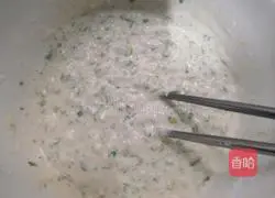 Illustration of how to make celery and egg pancakes 8