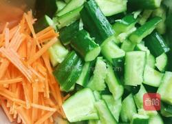 凉拌拍黄瓜的做法图解1