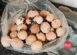 超级好吃的五香咸蛋的做法图解6