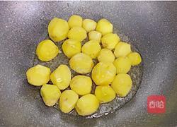 外脆里软秒杀路边摊❣️焦香小土豆的做法图解4