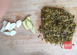 雪菜烧河蚌的做法图解3