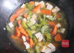 苦瓜豆腐胡萝卜的做法图解9