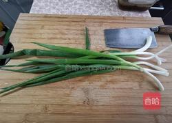 大酱炒鸡蛋的做法图解1