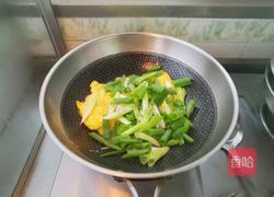大酱炒鸡蛋的做法图解7