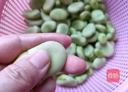 Illustration of how to make bamboo shoots and watercress soup 3