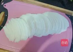 Illustration of how to make cold shredded radish 1