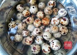 五香卤鹌鹑蛋的做法图解2