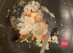 橄榄油蒜蓉虾仁的做法图解5