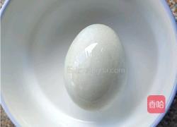 自制流油咸鸭蛋的做法图解3