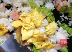 虾仁火腿蛋炒饭的做法图解8