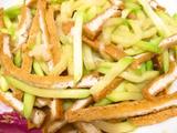 西葫芦炒豆丝的做法[图]