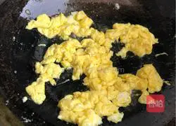 Illustration of how to make fried cabbage with eggs 10