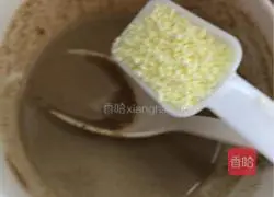 Illustration of how to make sesame sauce noodles 8