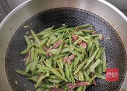 腊肉炒芸豆丝的做法图解7