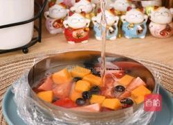 清凉解腻夏季甜品酸奶水果冻3步搞定的做法图解3
