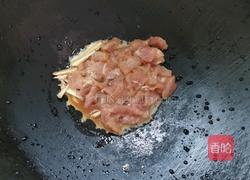 油豆腐炒瘦肉的做法图解4
