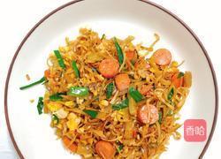 鸡蛋火腿榨菜炒面的做法图解7