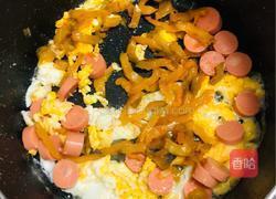 鸡蛋火腿榨菜炒面的做法图解4