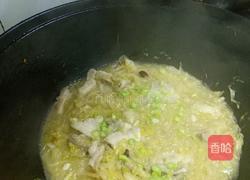 酸菜炖五花肉粉条的做法图解10